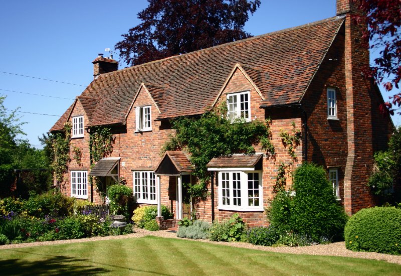 https://agenthybrid.develop.propertystream.co/content/uploads/2023/02/CwM-Buying-property-in-Stevenage-800x550-1.jpg