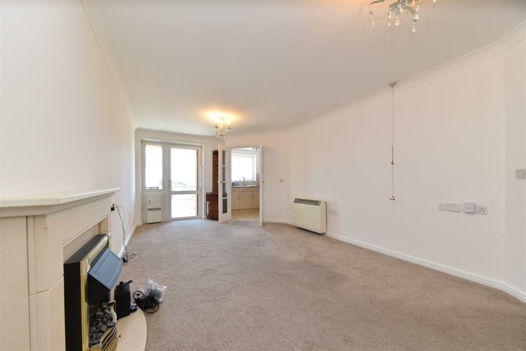 Pinetree Court, Danestrete, Stevenage