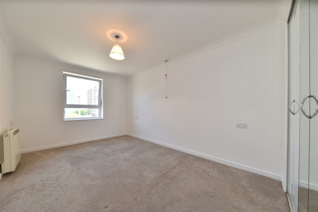 Pinetree Court, Danestrete, Stevenage