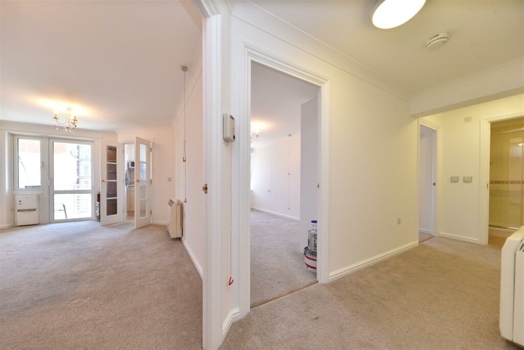 Pinetree Court, Danestrete, Stevenage