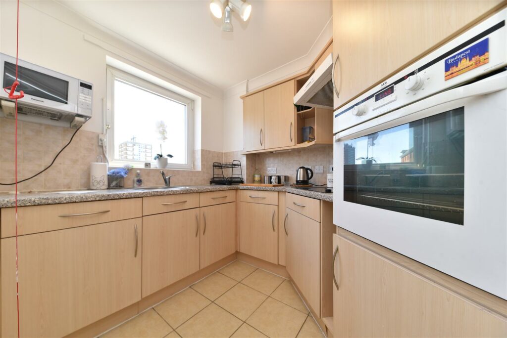 Pinetree Court, Danestrete, Stevenage