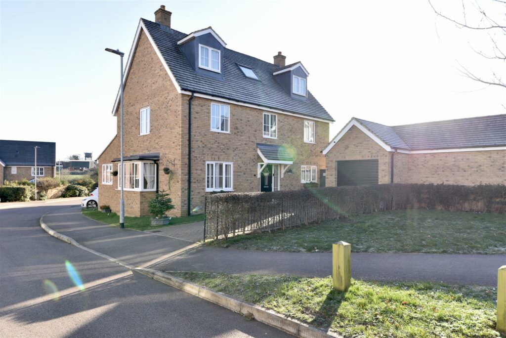 Ten Acres Crescent, Stevenage