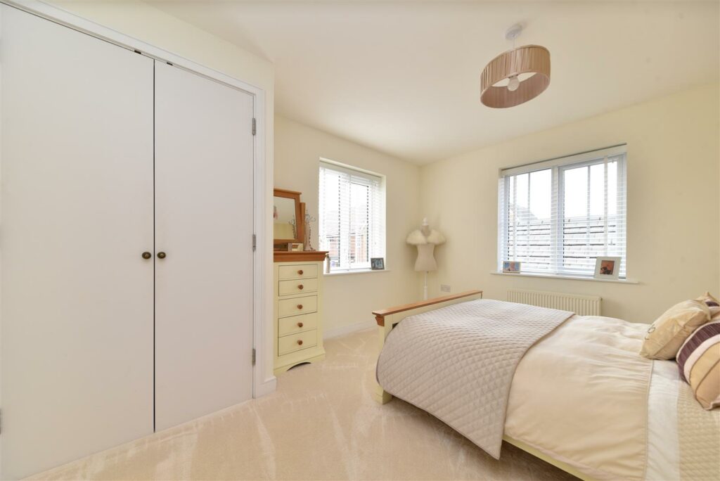 Ten Acres Crescent, Stevenage