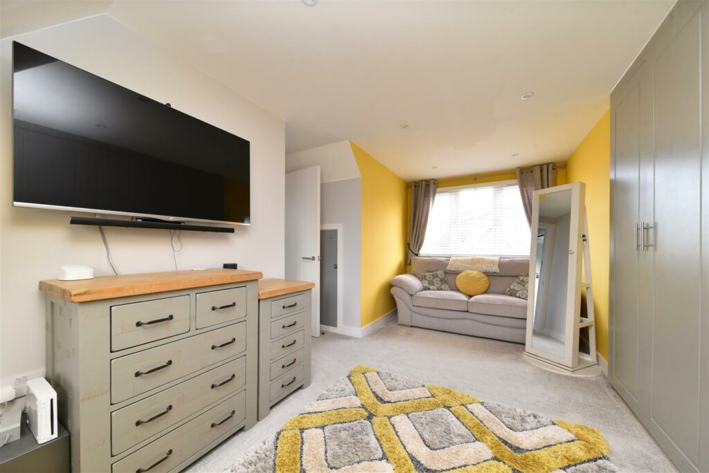 Ten Acres Crescent, Stevenage