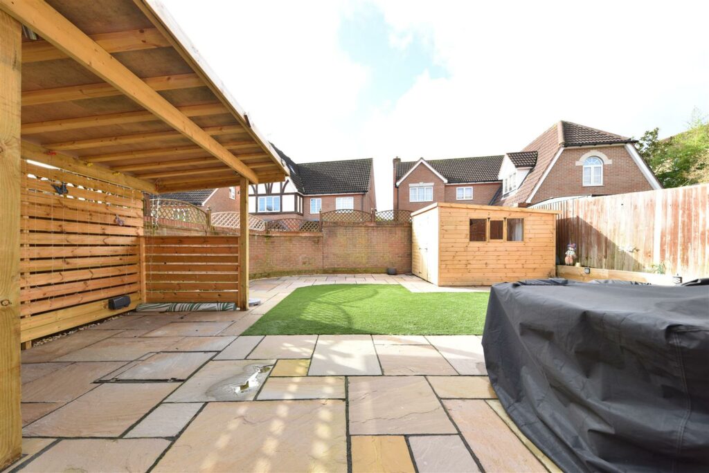Mount Keen, Stevenage