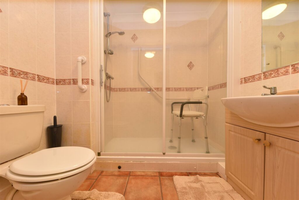 Pinetree Court, Danestrete, Stevenage