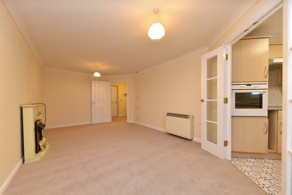 Pinetree Court, Danestrete, Stevenage