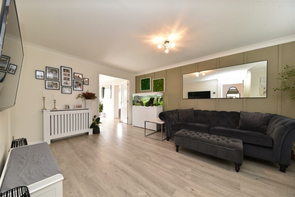 Cotswold Drive, Stevenage